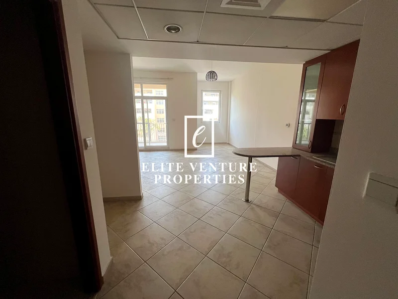 SPACIOUS | STUDIO | PRIME LOCATION63982021716225110