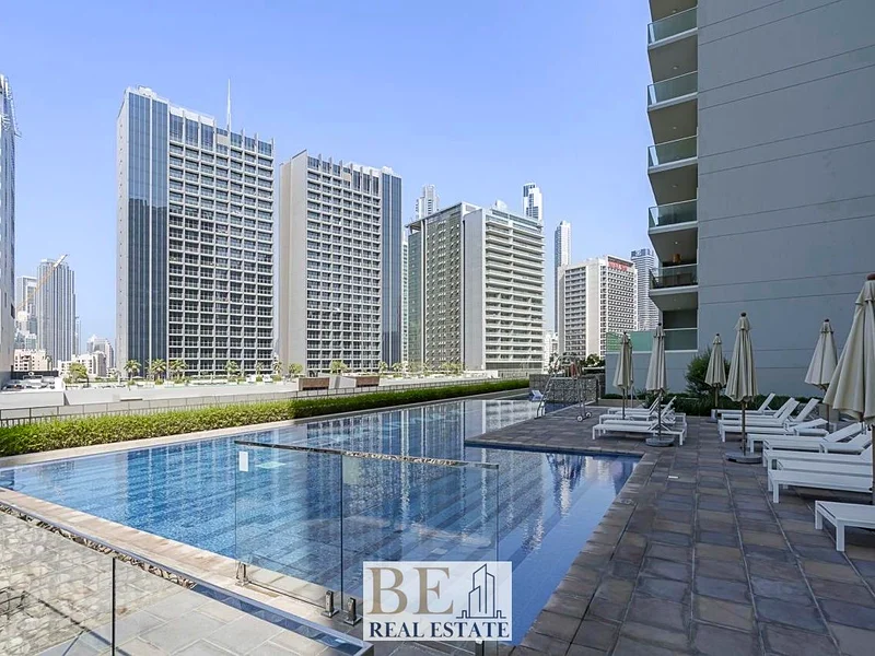 Bright 1-BR | Canal View | Prime Location63792779190657112