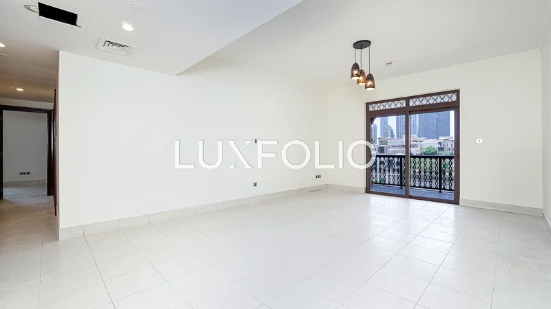 Burj Khalifa View | Study | Sublease63799453219843111
