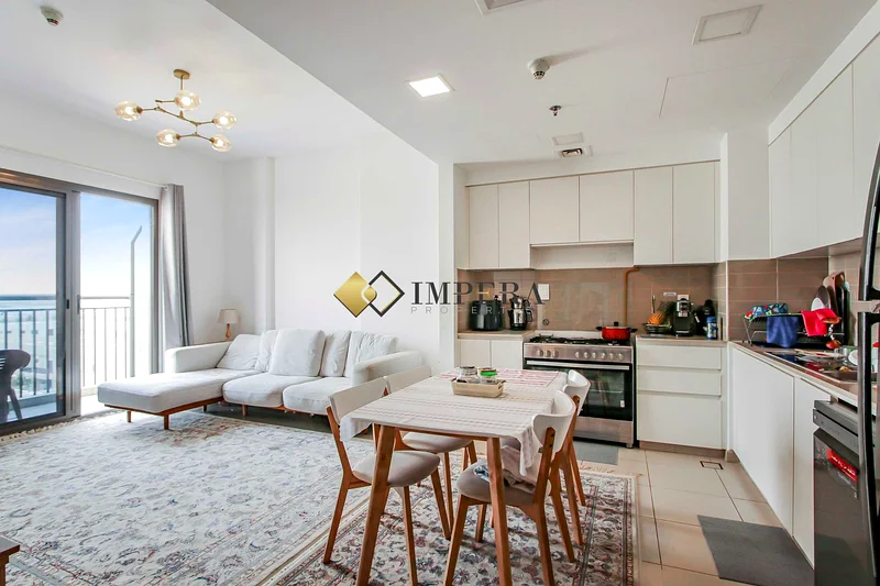 EXCLUSIVE | 2 PARKING SPACES | VACANT63951692375810112