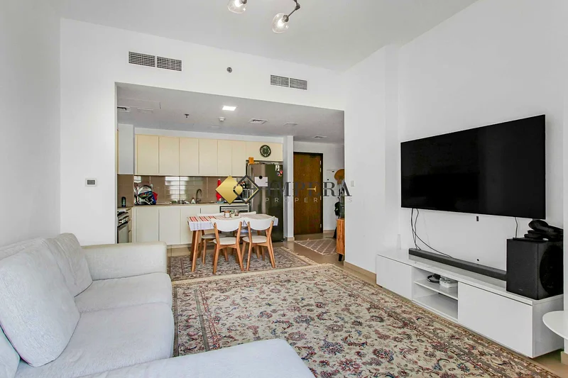 EXCLUSIVE | 2 PARKING SPACES | VACANT63951692375810110