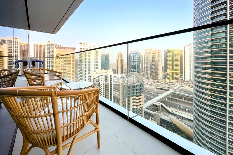 Luxurious Furnishings | Large Layout | 1st October63773827871491114