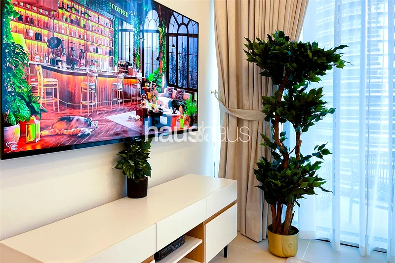 Luxurious Furnishings | Large Layout | 1st October63773827871491113
