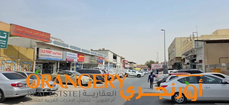 للبيع – مجمع تجاري في المنطقة الصناعية 6، الشارقة63818717732481114