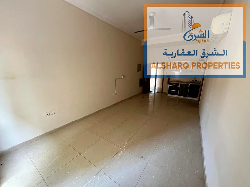 ستوديو للإيجار السنوي - الطابق الأرضي | الروضة، شارع الشيخ عمار - عجمان63719243158146112