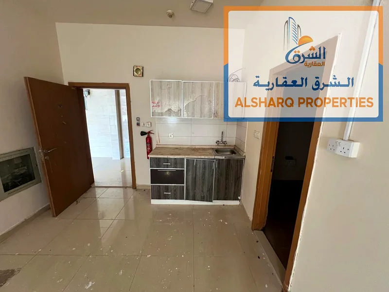 ستوديو للإيجار السنوي - الطابق الأرضي | الروضة، شارع الشيخ عمار - عجمان63719243158146114