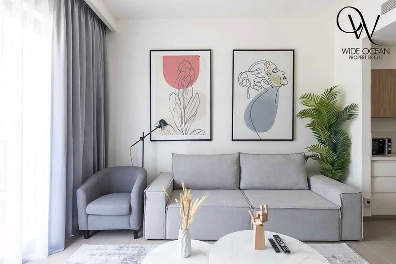 Fully furnished | Middle floor| Boulevard view64043459880963111