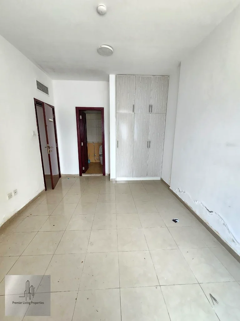 Chiller free 1 bhk with Master Room .wall drops near nahda park with 6 cheque63706584884865110