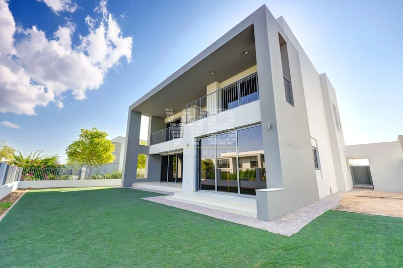 Vacant | Prime Location | Near to Amenities63761439859587110