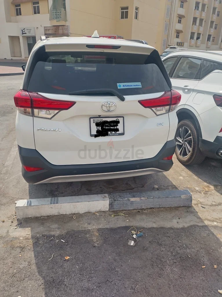 بيع عاجل لسيارة تويوتا راش من المالك الأول63699049291905112