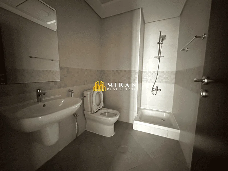 MID FLOOR-PARK VIEW-READY TO MOVE IN63798926813698114