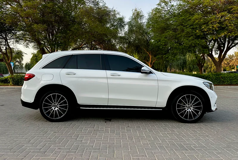 بيع GLC اللطيف الخاص بنا - خيارات كاملة - طلاء أصلي - قادته سيدة - حالة رائعة63700381307522114