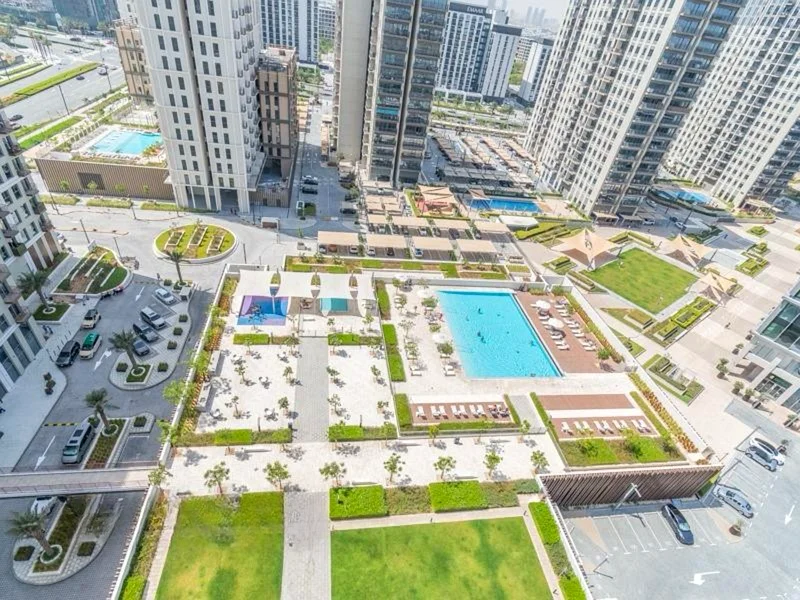 Live Urban Resort Life | Prime Location | Rented64044326293506110