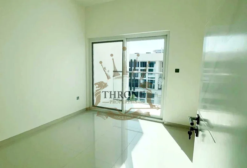 صف مفردة | عائد استثماري مرتفع | 3 غرف نوم + خادمة | تخطيط واسع64003366290306112