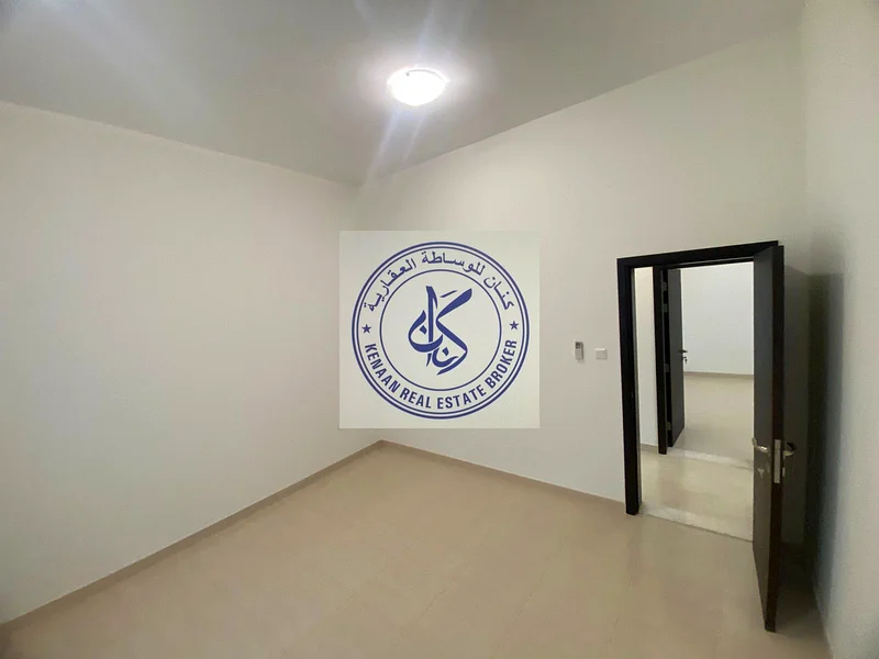 تقدم لك شركة وساطة العقارات فيلا جديدة حديثة من طابق واحد، وادي الشباك، مع أول ساكن، وتتكون من: أربع غرف نوم رئيسية صالون مع باب منفصل63724981227138110