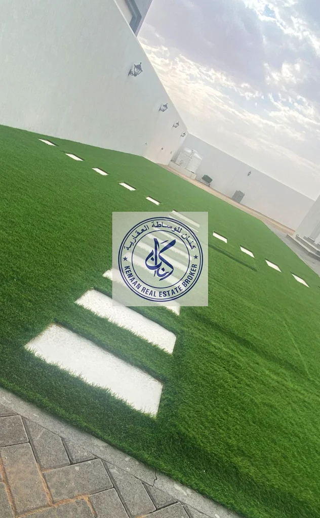 تقدم لك شركة وساطة العقارات فيلا جديدة حديثة من طابق واحد، وادي الشباك، مع أول ساكن، وتتكون من: أربع غرف نوم رئيسية صالون مع باب منفصل63724981227138113
