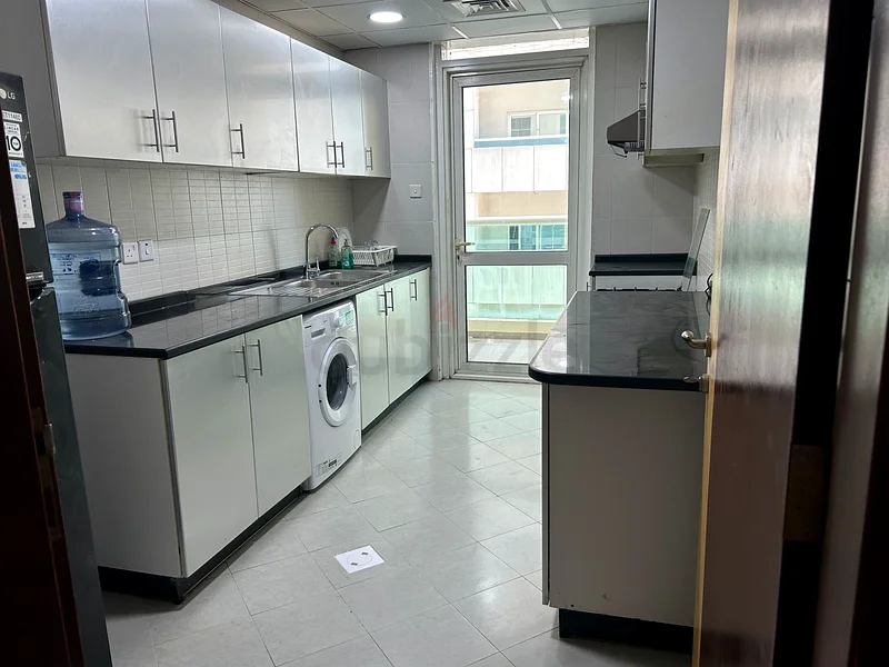 (Metro stadium) ROOM private WASHROOM, TV, refrigerator, SINGLE or COUPLE, FAMILY BUILDING GYM, POOL,64048914765059111