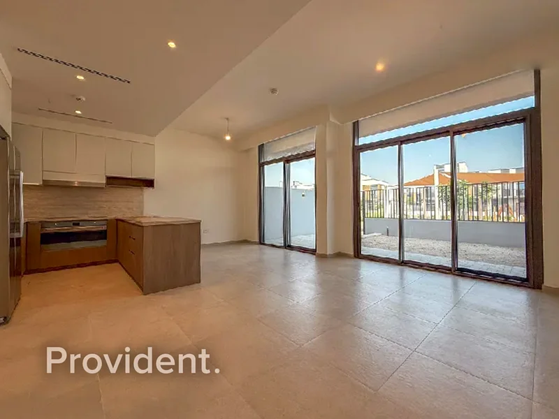 Park Facing | G+2 | Brand New | Spacious63733044312449112
