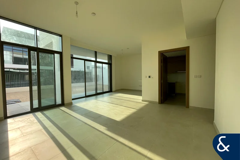 BRAND NEW | PRIME LOCATION | SPACIOUS LAYOUT63762410668931113