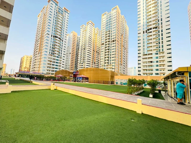 Aiman one tower63866308108545110