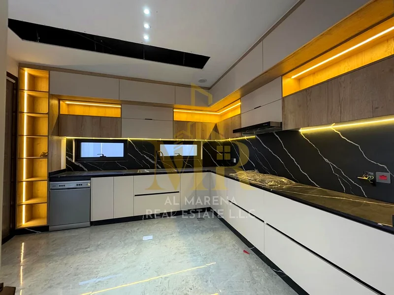 A villa with a price including registration fees, ownership, electricity, water and air conditioners on the main street, ready for occupancy in the mo63884772211331113