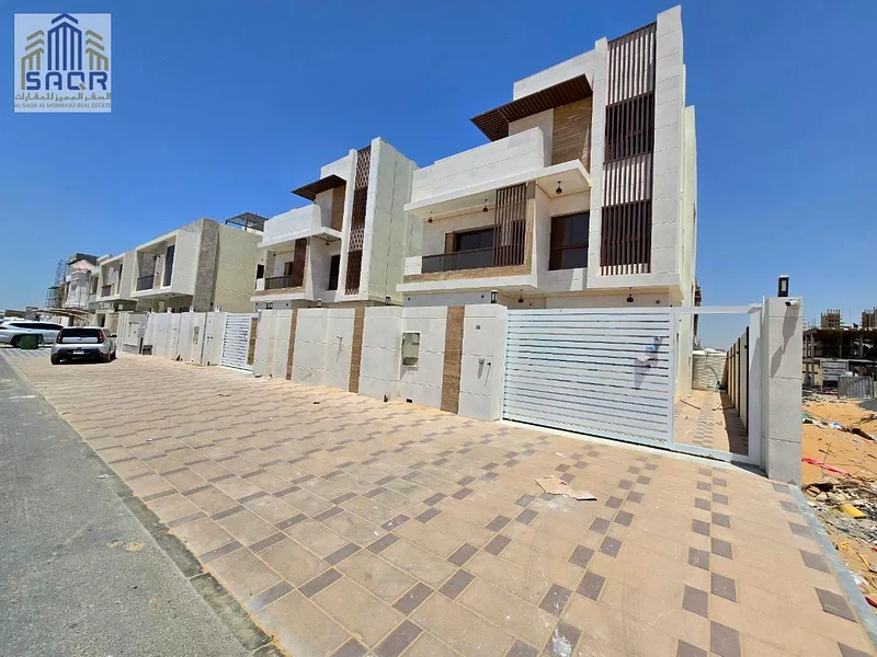Registration included/ 5 rooms with roof/ High-end finishing/ Freehold63884633258755113