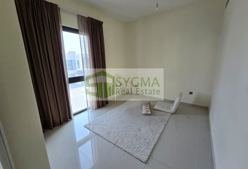 R2EM | 3 غرف نوم | خادمة | موقع متميز | جاهز63740961637251112