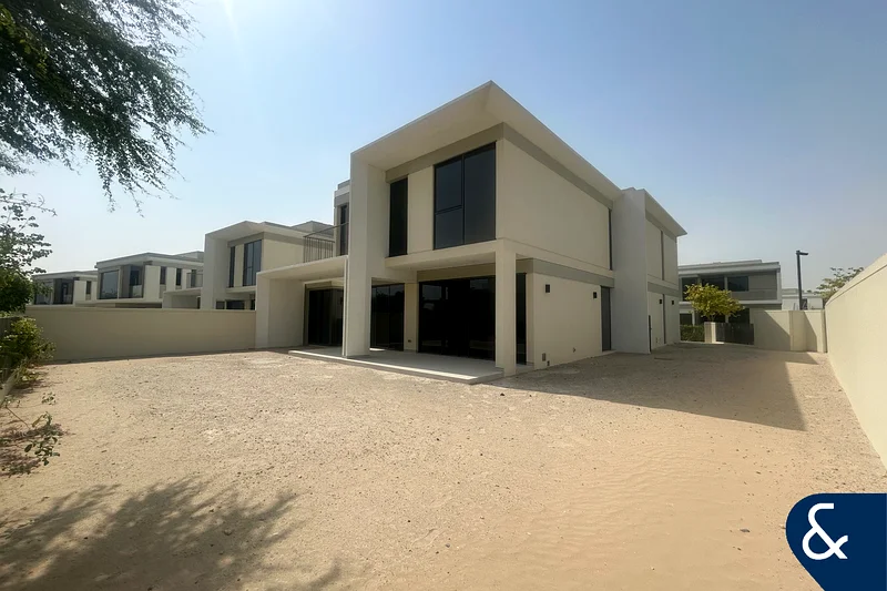 Pool & Park Backing | Huge Plot | Vacant63735490802177110