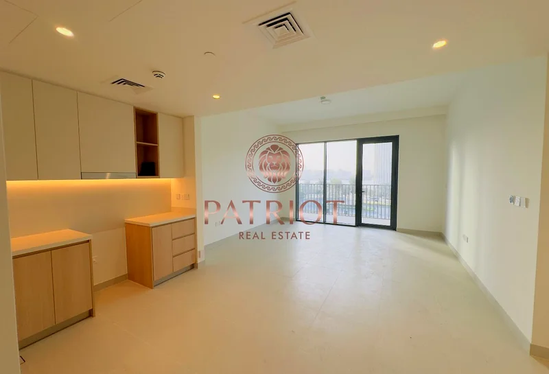 على الجهة المائية / موقع متميز / جديد بالكامل63760126865665111