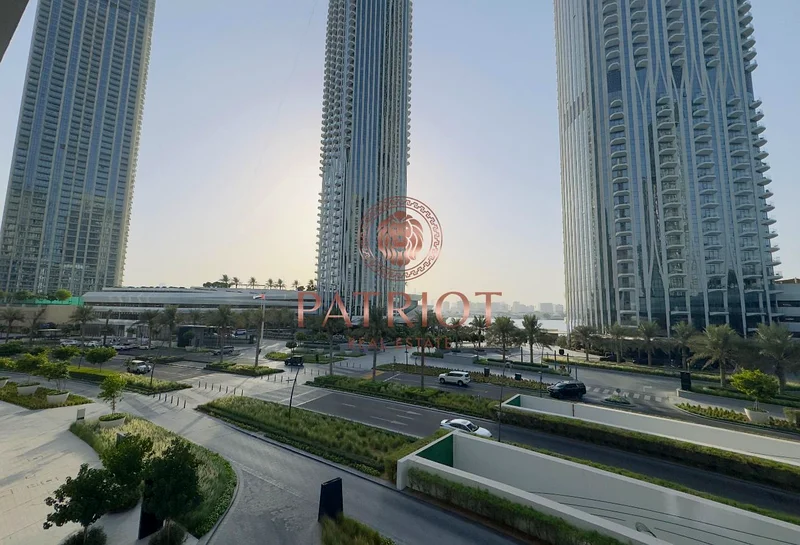 على الجهة المائية / موقع متميز / جديد بالكامل63760126865665110