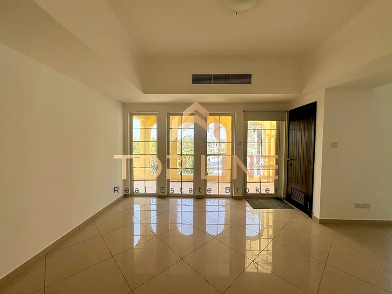 شقة واسعة من غرفتي نوم في فيلات الواحة (شاغرة)63735397998467111
