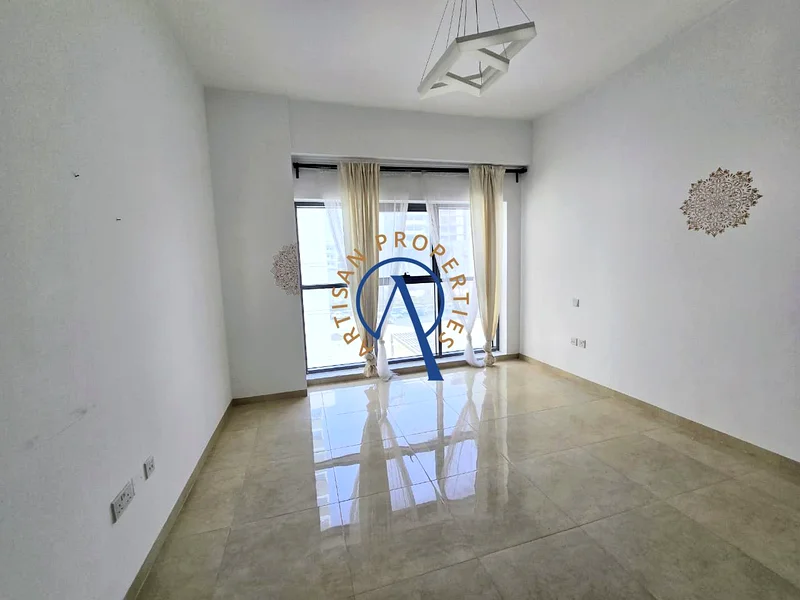 Roomy Apartment | Turnkey Condition | Desirable Location63778556348546111