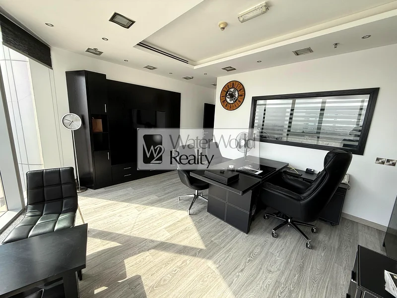 مساحة مكتبية مؤثثة | شاغرة | موقع متميز63815716396289111