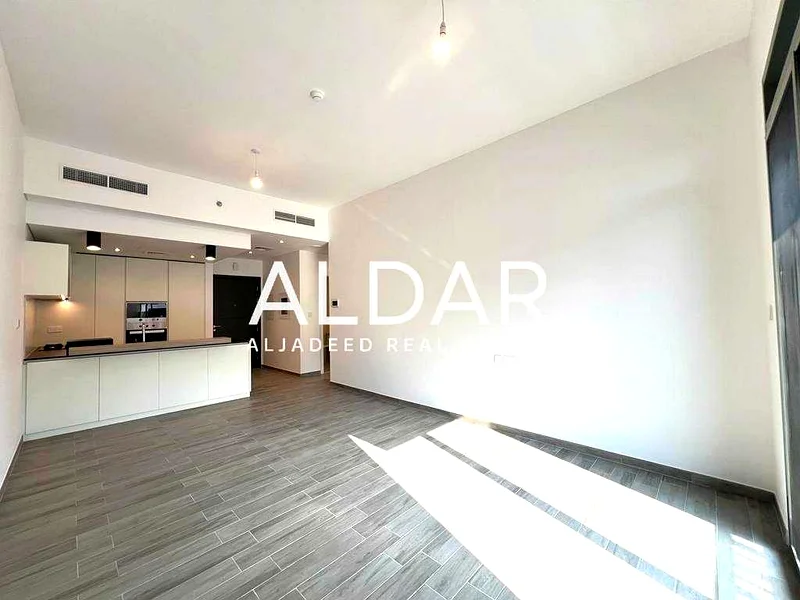 Modern Studio | Quality Finishes | Vacant63789270651649110
