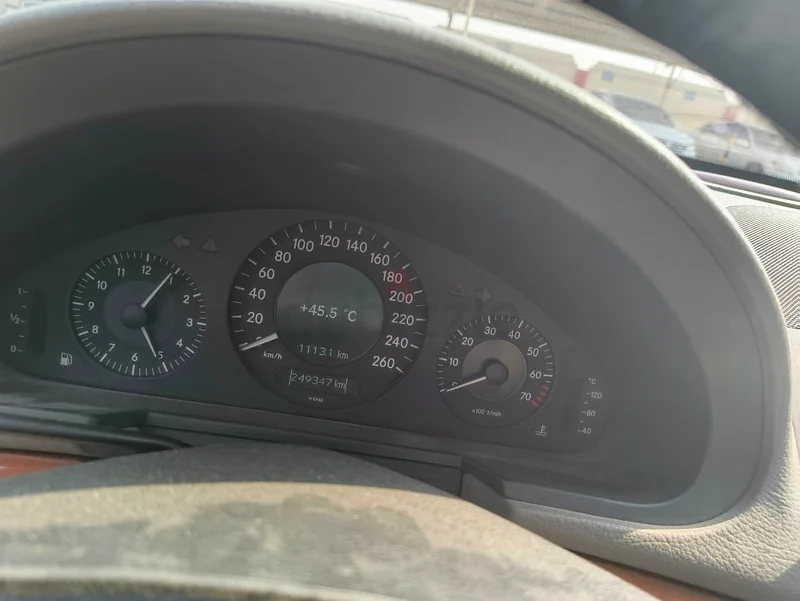مرسيدس كومبرسور، 4 أسطوانات63699043999105111