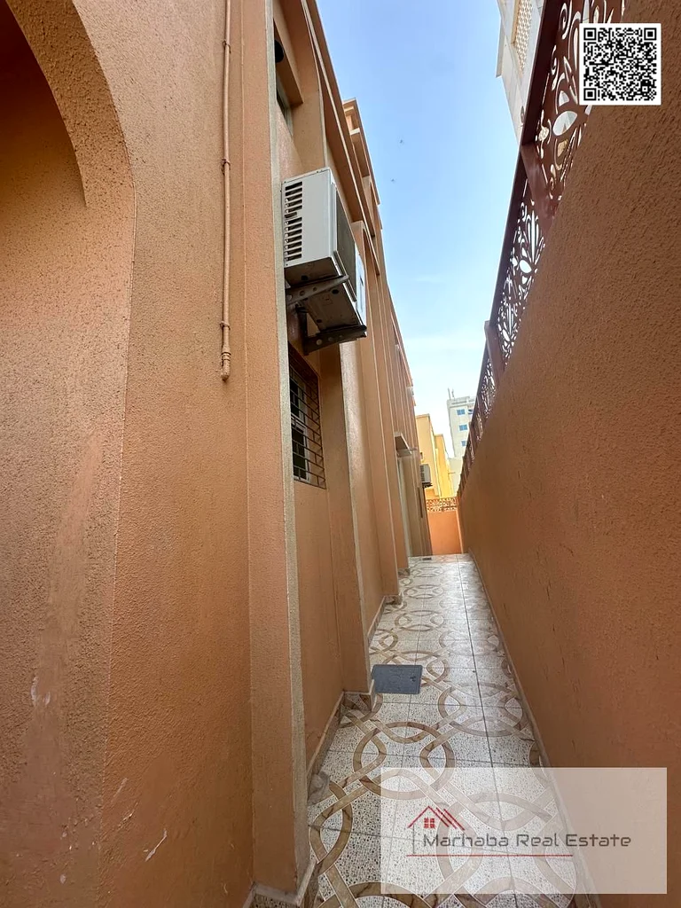 🏢 مبنى سكني كامل | 4 شقق بغرفة نوم واحدة | 2000 قدم مربع | دخل سنوي 120,000 درهم | السعر 1.4 مليون درهم63865571464193112