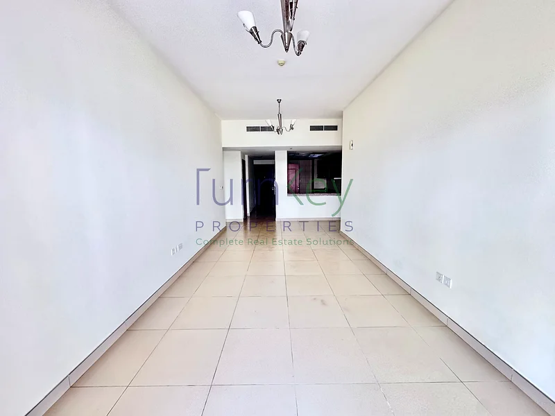 Spacious layout | semi closed kitchen | open view63734637116803113