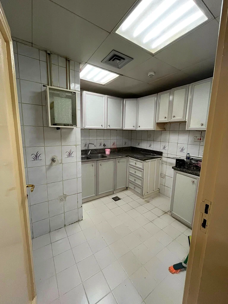 Room For Rent63797396907394112