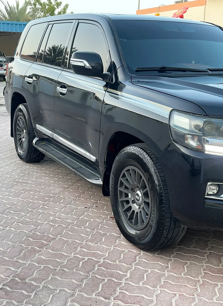 Abu Dhabi63699052436610112