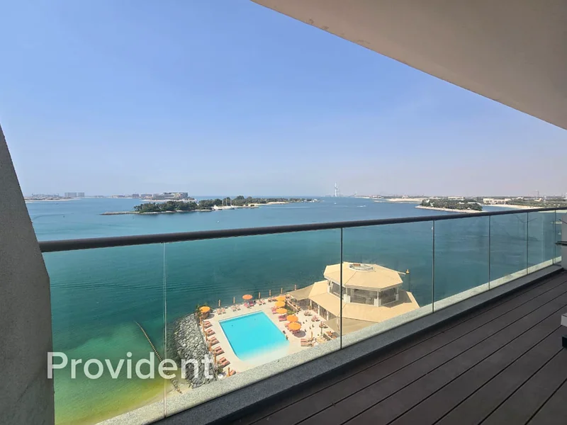 فاخرة | وصول إلى الشاطئ | تراس بإطلالة على البحر63752759066625114