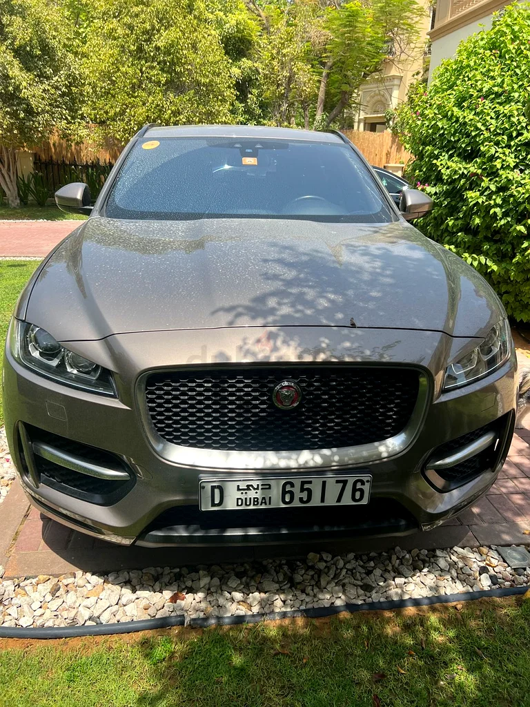 Jaguar F-Pace Sport 2017 – SUV | GCC Specs | Excellent Condition63699026926977112