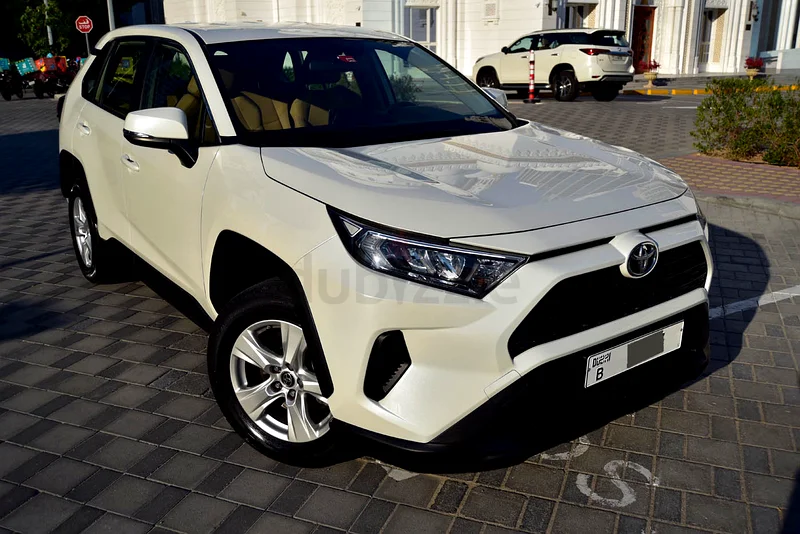 TOYOTA RAV4 2.5L // GCC // NO ACCIDENT // NO REPAINT // FULL SERVICE HISTORY63699051784194111