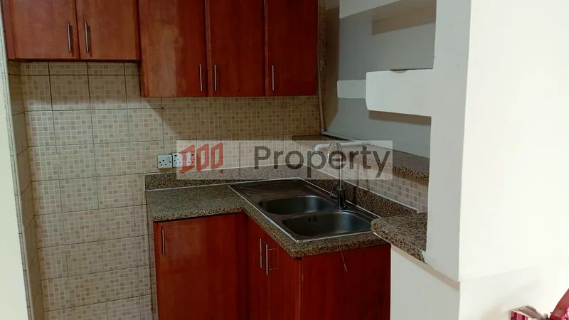 Vacant | Spacious | Prime Location63742003483649112