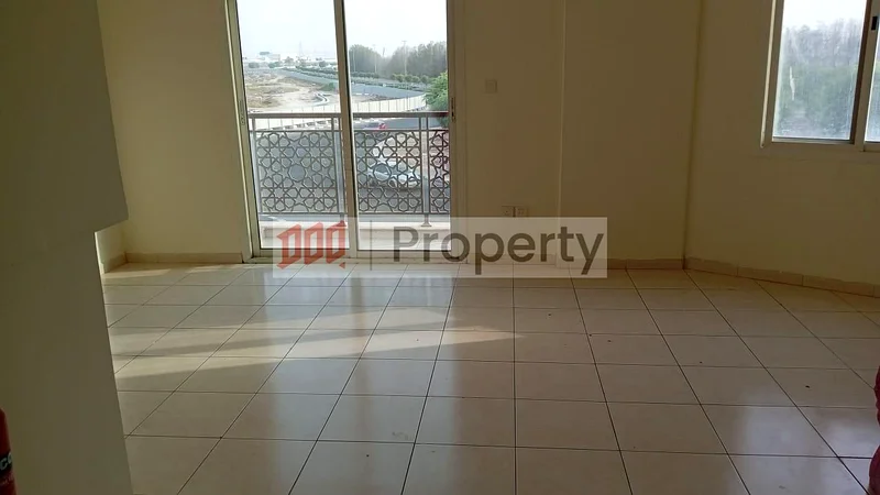 Vacant | Spacious | Prime Location63742003483649114