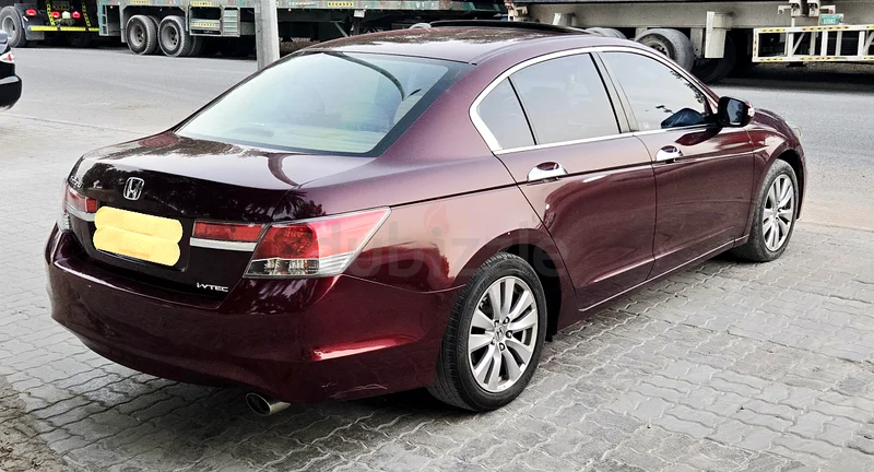 HONDA ACCORD Model 2011 GCC SPECS TOP OF THE ARRANGE VERY CLEAN GOOD CONDITION63699033138945114