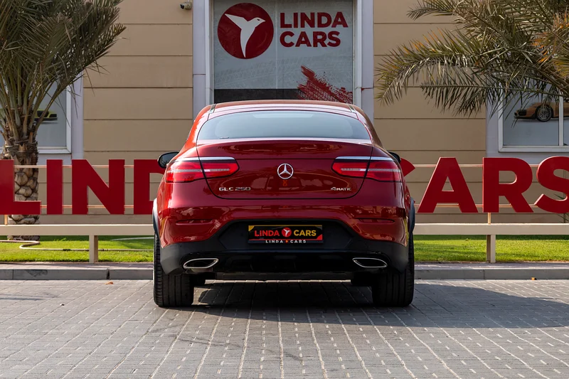 Mercedes-Benz GLC250 Coupé 4MATIC 2018 GCC | Warranty | Flexible D.P.63699042380930114