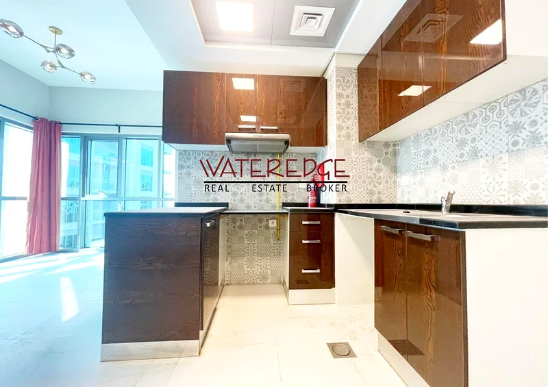Large Layout | Pool Side | Balcony63750644816131113