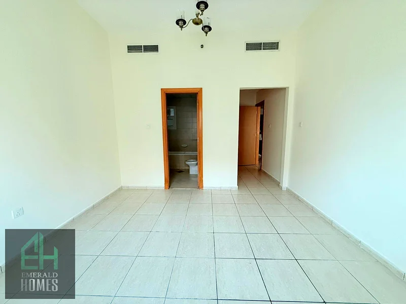 SPACIOUS | 1 BHK FOR RENT | READY TO MOVE IN AXIS BUILDING63747629640834113