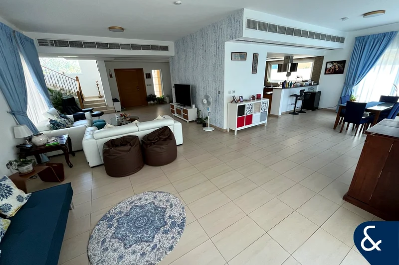 4 Bed Nova | Great Location | Skyline View63922287152387113