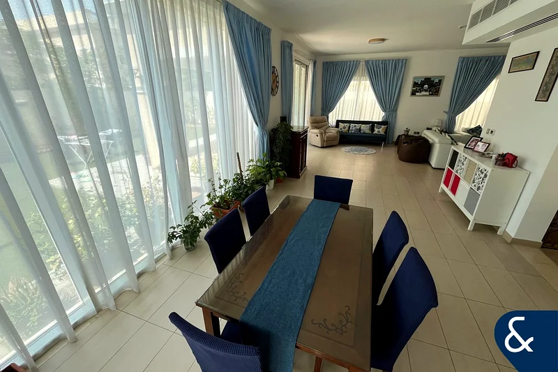 4 Bed Nova | Great Location | Skyline View63922287152387114